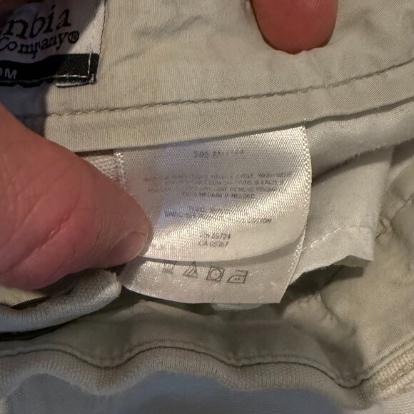 Columbia Men’s 7" Inseam Cotton Cargo Shorts - Tan Khaki - Size 34 - Picture 14 of 15